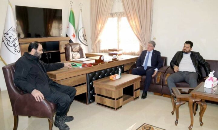 رئيس الائتلاف الوطني السوري يلتقي قائد الجبهة الوطنية للتحرير