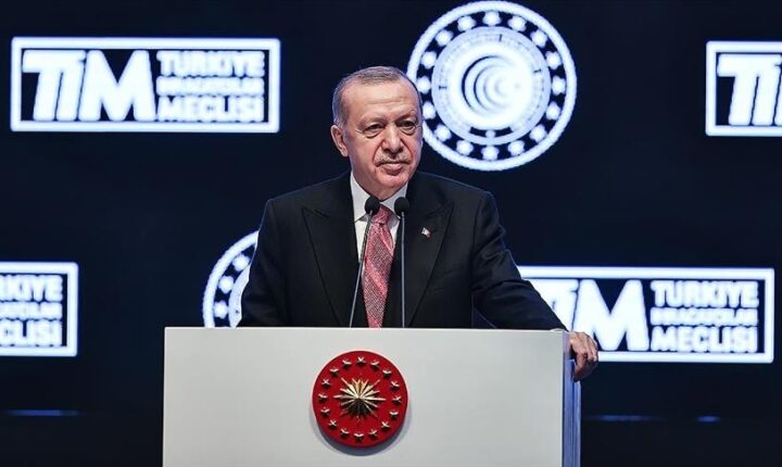 أردوغان: رقم قياسي لصادراتنا بـ225 مليار دولار في 2021