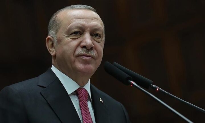 الرئيس الصيني يتمنى السلامة لأردوغان وعقيلته