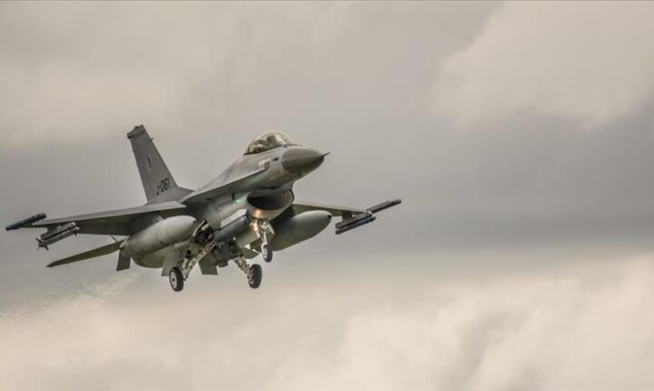 الكونغرس الأمريكي ينظر بإيجابية لبيع تركيا مقاتلات “F-16”