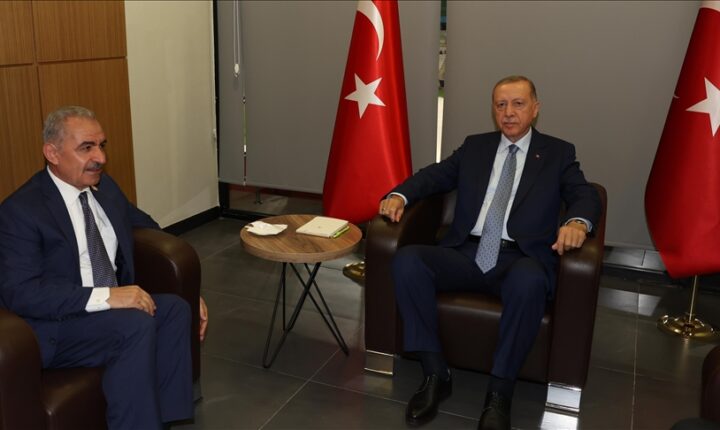 أردوغان يلتقي رئيس الوزراء الفلسطيني في قونية