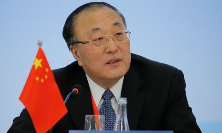 بكين تدعو واشنطن للتوقف عن “السير في الاتجاه الخاطئ”
