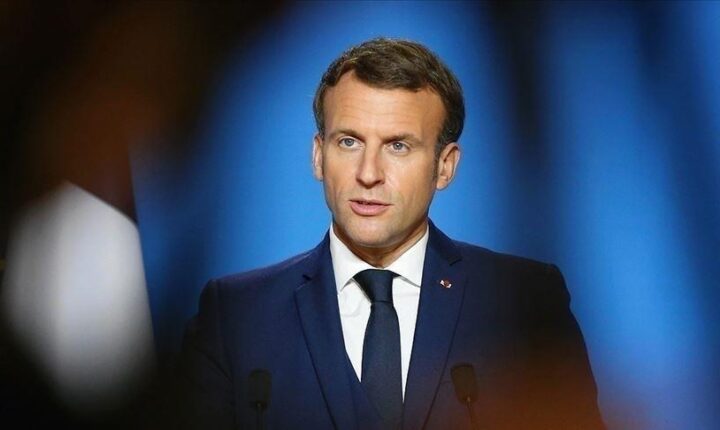 ماكرون: فرنسا ستتخذ مبادرات في الأسابيع المقبلة بشأن لبنان