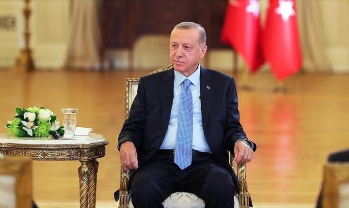 أردوغان: لا عائق قانوني أو دستوري أمام ترشحي مجددا للرئاسة