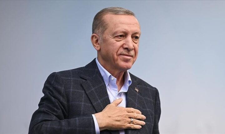 أردوغان يشكر المشاركين بالتجمع الانتخابي بإسطنبول