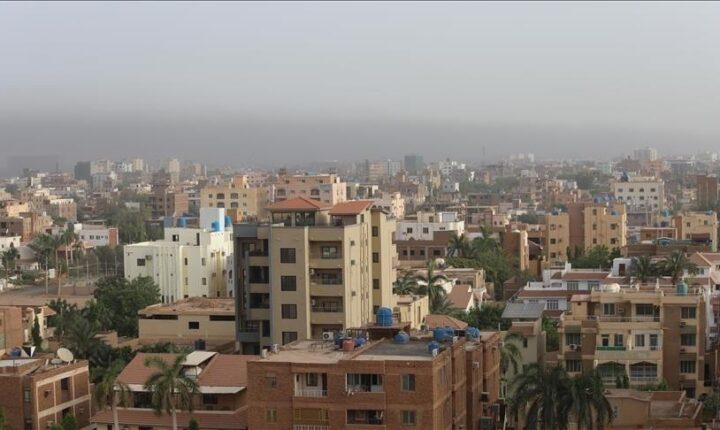 “أطباء السودان”: 436 قتيلا مدنيا منذ اندلاع الاشتباكات فيما وصل عدد الإصابات إلى 2091 شخصا، بحسب بيان لنقابة أطباء السودان