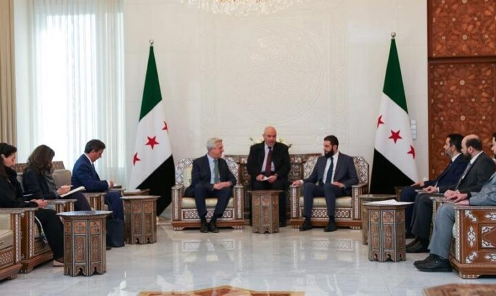 سوريا.. الشرع يلتقي مفوض الأمم المتحدة لشؤون اللاجئين وفق وكالة “سانا” الرسمية