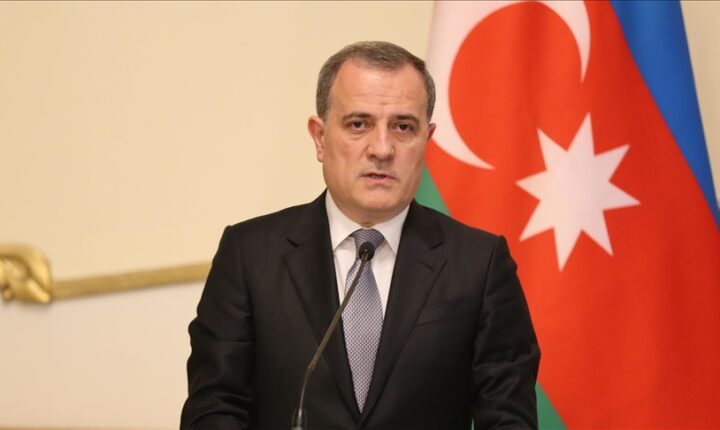 أذربيجان تعيد افتتاح سفارتها في دمشق بعد إغلاق استمر 13 عامًا..