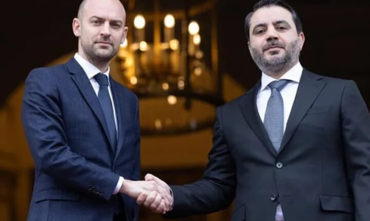 وزير الخارجية والمغتربين أسعد الشيباني يلتقي بنظيره الفرنسي على هامش مؤتمر الأمم المتحدة للمحيطات