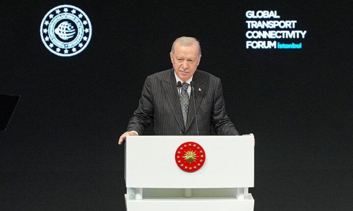 رئيس الجمهورية التركية السيد رجب طيب أردوغان: سنحول الإمكانات الجيوسياسية لميزة اقتصادية عبر “طريق التنمية” في كلمته بمنتدى “ممرات النقل العالمية” المنعقد في إسطنبول..