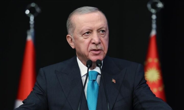 رئيس الجمهورية التركية السيد رجب طيب أردوغان: نأمل تمهيد خطوة “بي كي كي” لنهاية الإرهاب في الجمهورية التركية تعليقا على إقدام مجموعة من التنظيم الإرهابي على تدمير أسلحتها في مدينة السليمانية العراقية