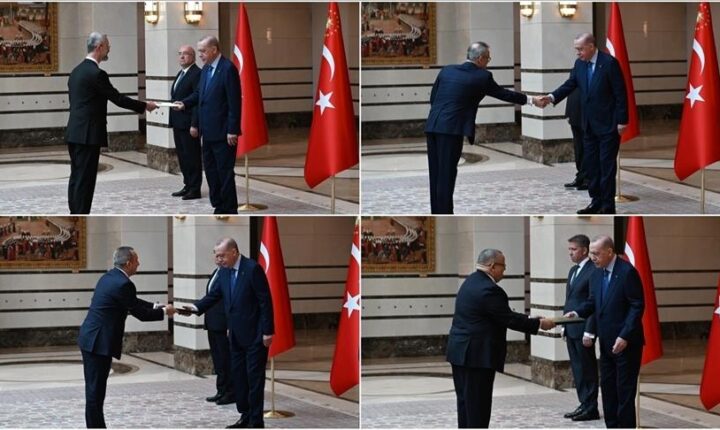 رئيس الجمهورية التركية السيد رجب طيب أردوغان يتسلم أوراق اعتماد سفراء 4 دول أوكرانيا وسلوفاكيا وأوزبكستان والجزائر، خلال مراسم أقيمت في المجمع الرئاسي بأنقرة