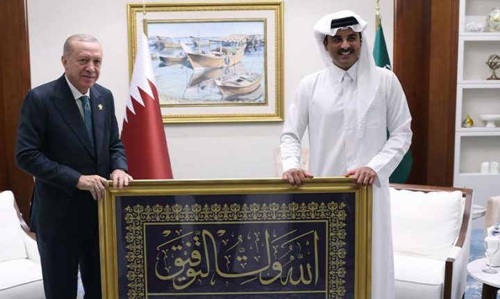أردوغان خلال لقائه مع أمير قطر: إسرائيل تسعى لتقويض مفاوضات السلام بهجومها على الدوحة
