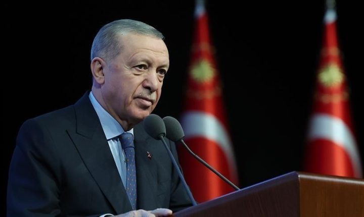 أردوغان يهنئ المنتخب التركي على إحرازه المركز الثاني
