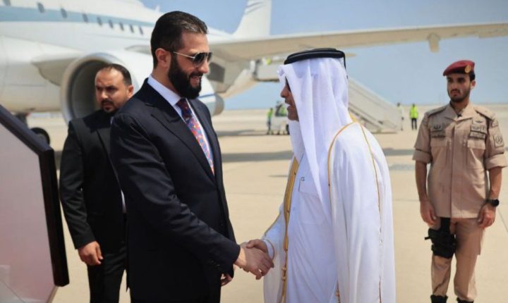 الرئيس الشرع يصل الدوحة للمشاركة في القمة العربية الإسلامية