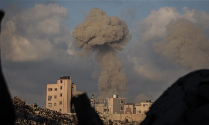 الاحتلال إسرائيلي يقتل اثنين و أربعين فلسطينيا بقطاع غزة بينهم أطفال