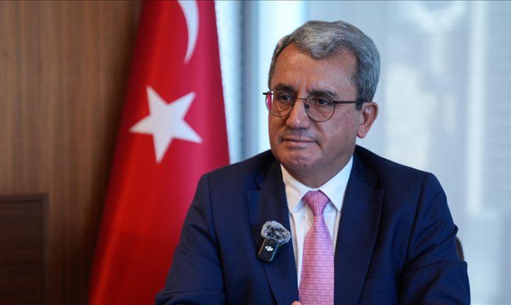 تركيا ترشح مندوبها الأممي لمنصب مفوض شؤون اللاجئين