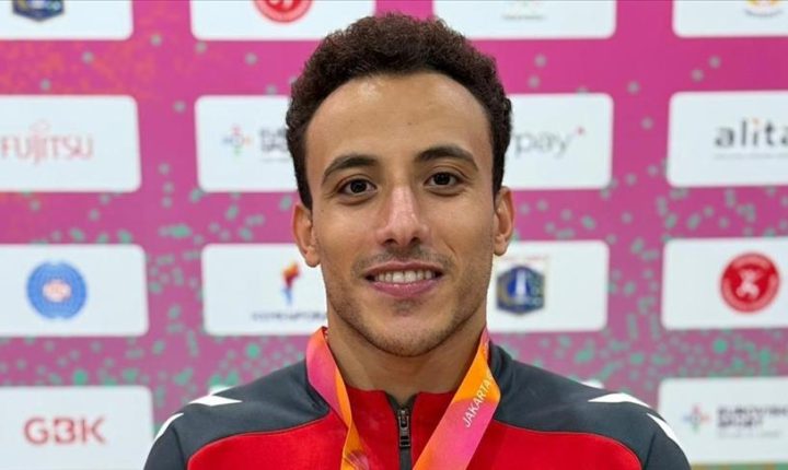 آدم أصيل يهدي تركيا فضيةً في بطولة العالم في الجمباز