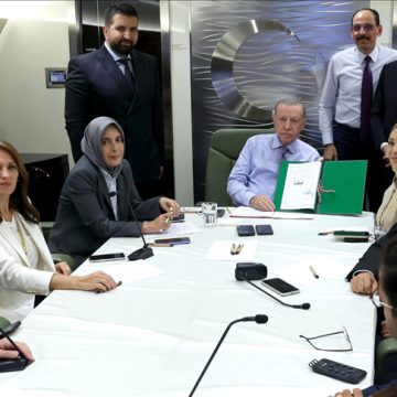 أردوغان يؤكد ضرورة اندماج ما تسمى “قسد” الإرهابي في مؤسسات الدولة السورية بأقرب وقت
