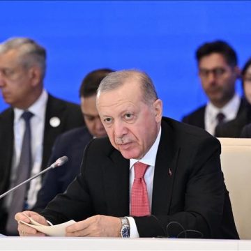 أردوغان يصل مصر للمشاركة في قمة شرم الشيخ للسلام