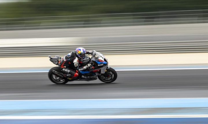 توبراك رازغاتلي أوغلو  بطل العالم للمرة الثالثة  للدراجات النارية