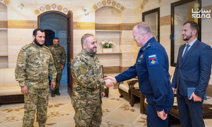 وزير الدفاع يلتقي الملحق لشؤون الدفاع في سفارة روسيا الاتحادية