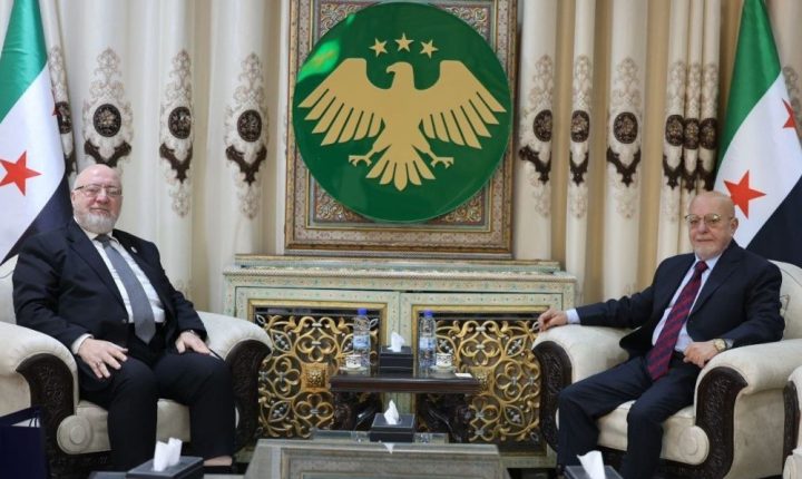 سوريا وسريلانكا تبحثان توقيع اتفاقية تجارة حرة بين البلدين