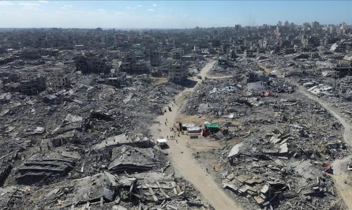 الاحتلال الإسرائيلي يقتل شقيقين فلسطينيين شرق دير البلح في غزة