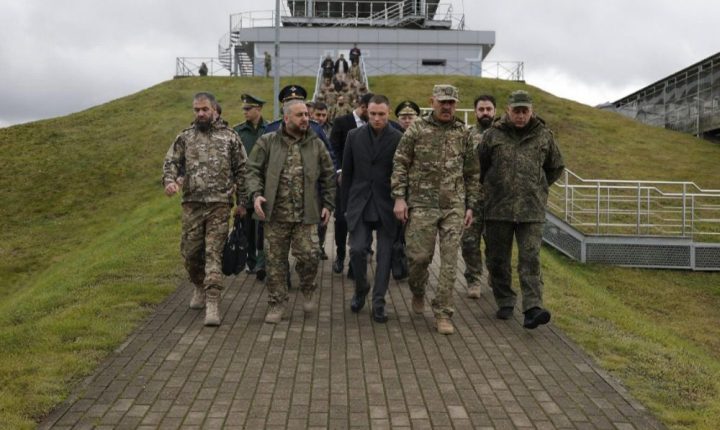 وزير الدفاع السوري ينهي زيارة رسمية إلى روسيا