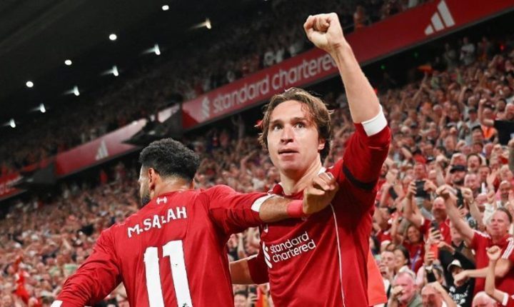 ليفربول يتكبد خسارته الرابعة في الدوري الإنجليزي