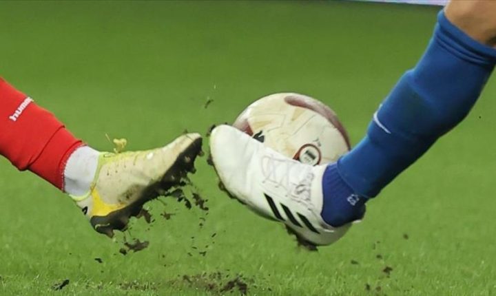 مارسيليا ينتزع صدارة الدوري الفرنسي من باريس سان جيرمان