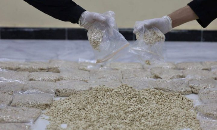 مكافحة المخدرات تضبط اثني عشر مليون حبة كبتاغون بريف دمشق