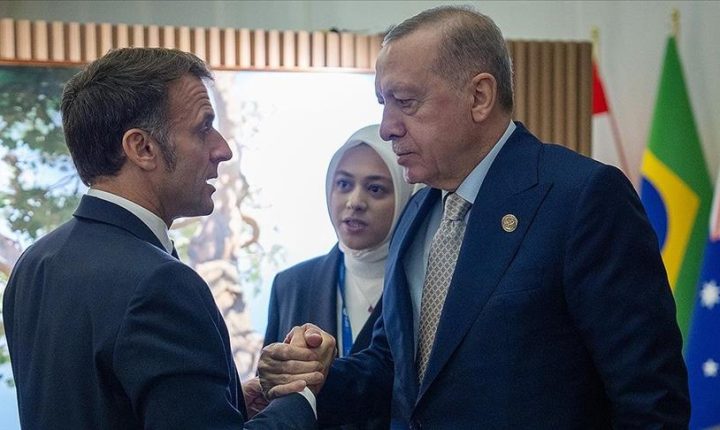 أردوغان يلتقي الرئيس الفرنسي و رئيس وزراء سنغافورة في  جوهانسبورغ