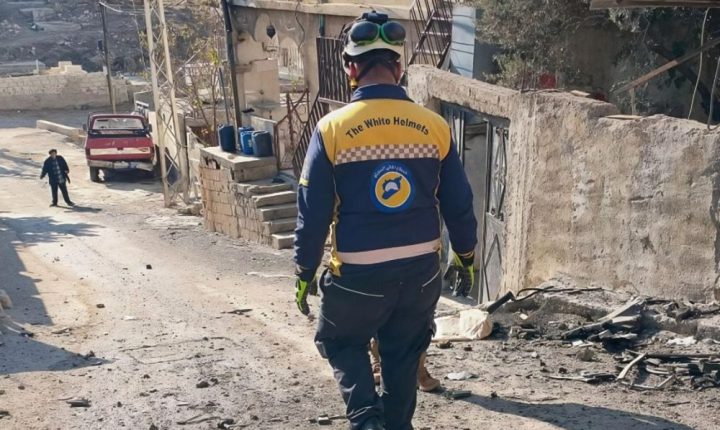 استشهاد عشرة مدنيين و إصابة  آخرين جراء قصف الإحتلال الإسرائلي للبلدة و الداخلية السورية تدين