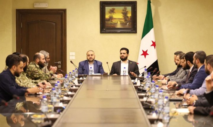 وزيرا الداخلية والدفاع يبحثان تعزيز التنسيق لمواجهة التحديات الأمنية