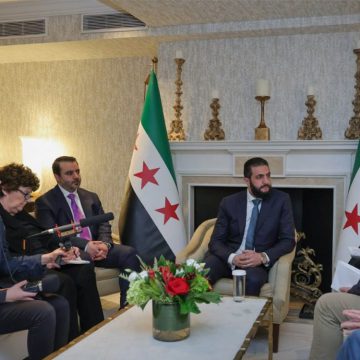 الشرع يلتقي كبار محرري “واشنطن بوست” في واشنطن