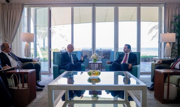 الشيباني يبحث مع وزير الداخلية اللبناني التعاون الأمني والسياسي