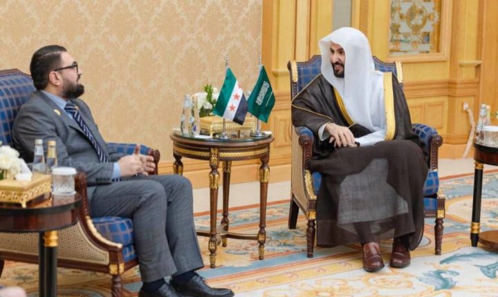 وزير العدل السوري يبحث مع نظيره السعودي تعزيز التعاون بالمجالات القانونية والعدلية