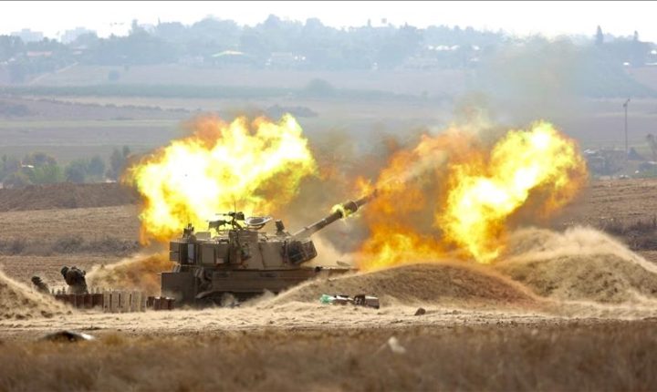 إصابة 3 فلسطينيين بنيران إسرائيلية وقصف مدفعي شرق مخيم البريج