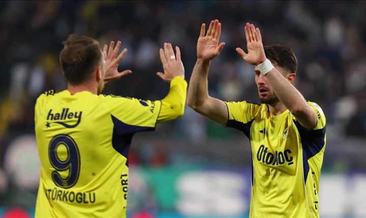 فنربهتشه يقلب الطاولة على ريزة سبور في الدوري التركي