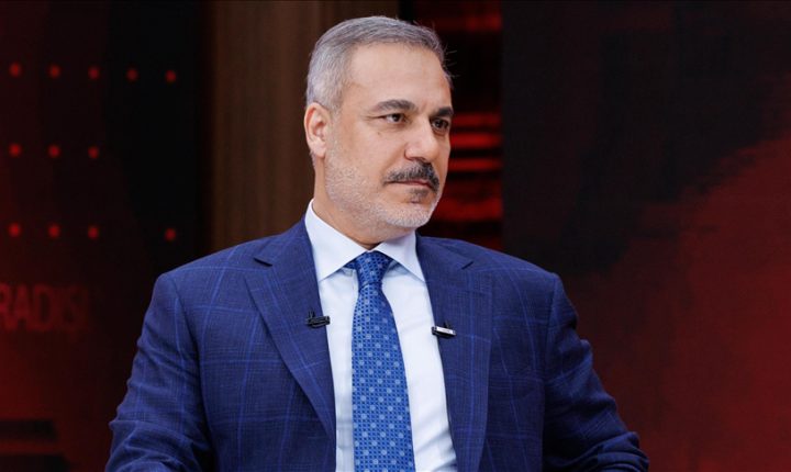 فيدان: الملفُ السوري أولويةٌ لتركيا و الولاياتِ المتحدة