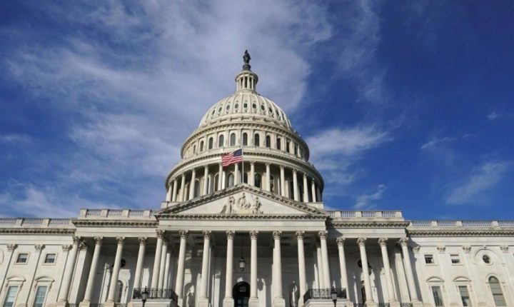 المجلس السوري الأمريكي يعلن عن جلسة بالكونغرس لدعم رفع العقوبات عن سوريا