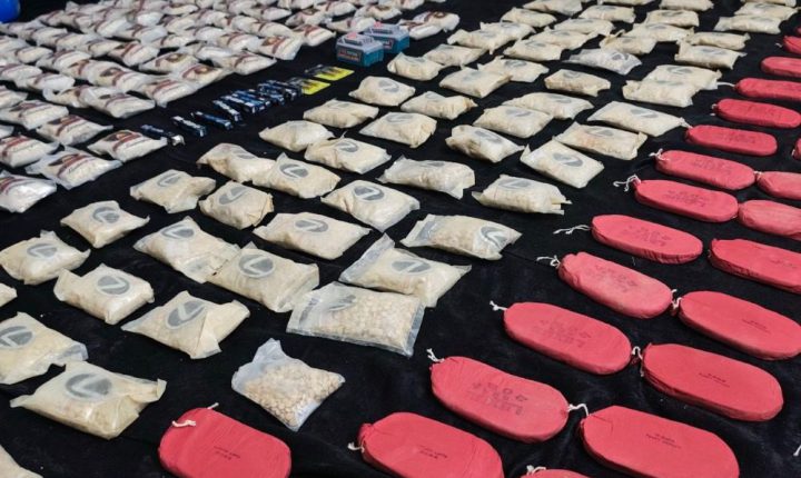 وزارة الداخلية تضبط كمية كبيرة من المخدرات في منطقة البادية و تلقي القبض على عصابة خطفٍ في الغاب