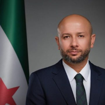 وزير الطوارئ يعلن تدشين مشروع إزالة وإدارة الانقاض في داريا ودوما بدعمٍ سعودي