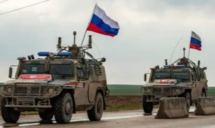 وفد من وزارتي الدفاع السورية والروسية يجري جولة ميدانية في الجنوب السوري