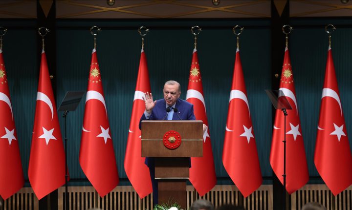 أردوغان: تركيا أعطت للعالم درسا في حقوق الإنسان