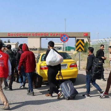 وزير الداخلية التركي: أكثر من نصف مليون سوري عادوا إلى بلادهم طوعاً منذ سقوط النظام