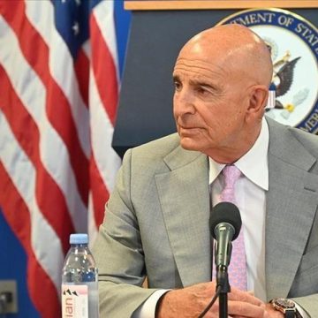 الاحتلالُ الإسرائيلي يتهم المبعوث الأمريكي الخاص إلى سوريا بالدفاع عن مصالح تركيا