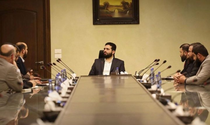 وزارة الداخلية السورية تعقد اجتماعاً موسعاً لاستعراض التدابير بعد الهجوم الإرهابي في تدمر