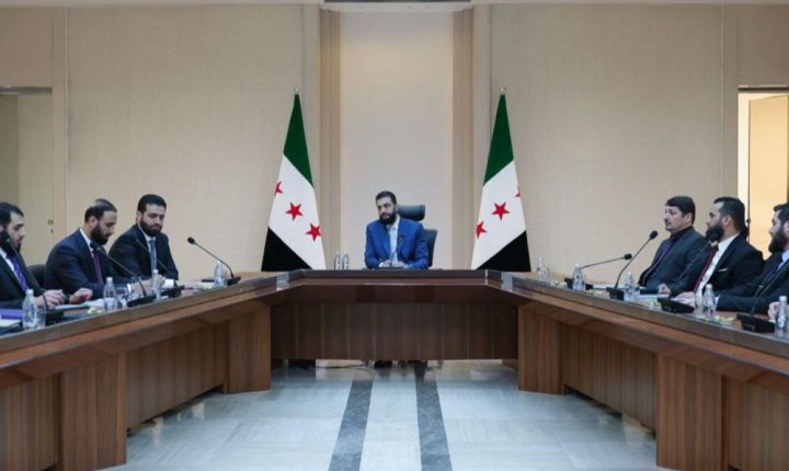 الشرع يبحث مع وزارة الداخلية تطوير الأداء والخدمات المقدمة للمواطنين